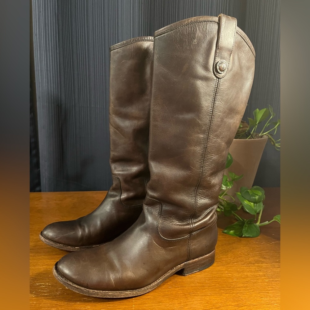 Frye Company Melissa Button Extended Calf Boot Dark Brown size 9 B